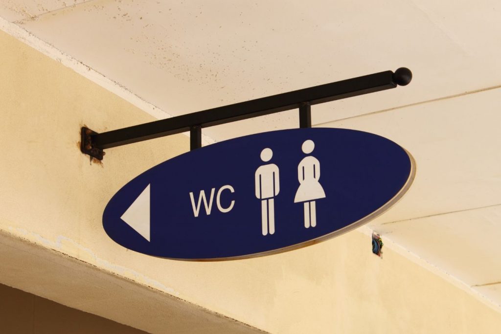 Co oznacza skrót WC?